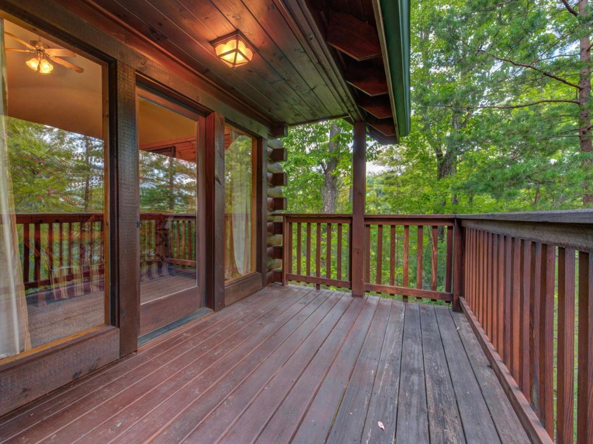 Above The Clouds, 4 Bedrooms, Pool Access, Private, Gaming, Sleeps 16 Гатлинбург Экстерьер фото
