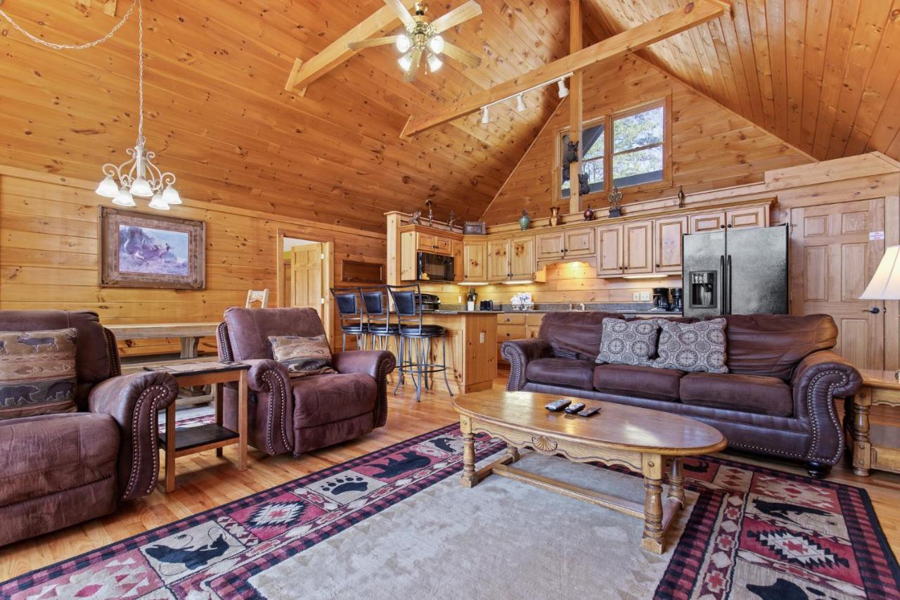 Above The Clouds, 4 Bedrooms, Pool Access, Private, Gaming, Sleeps 16 Гатлинбург Экстерьер фото