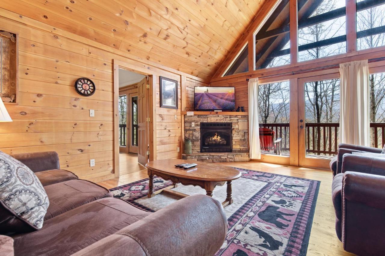 Above The Clouds, 4 Bedrooms, Pool Access, Private, Gaming, Sleeps 16 Гатлинбург Экстерьер фото