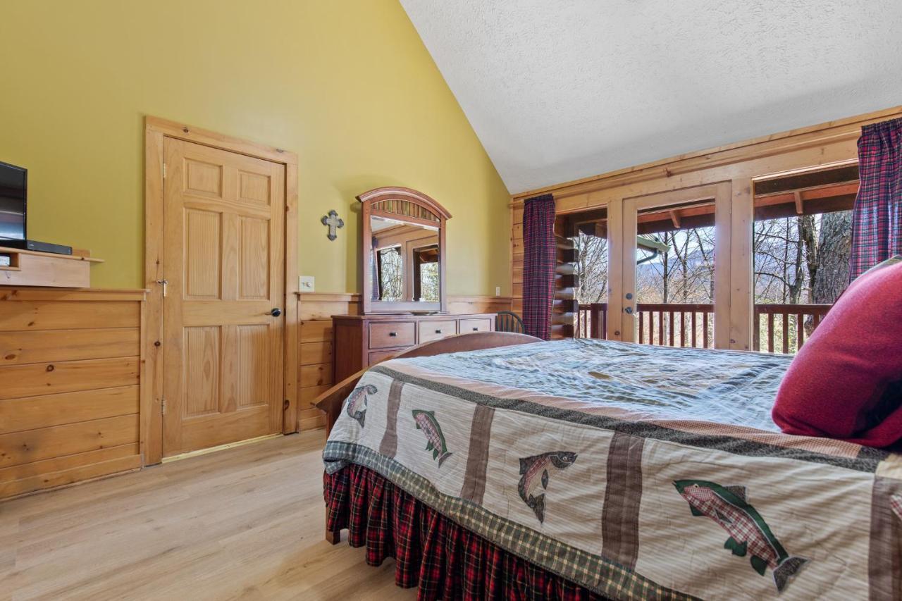 Above The Clouds, 4 Bedrooms, Pool Access, Private, Gaming, Sleeps 16 Гатлинбург Экстерьер фото