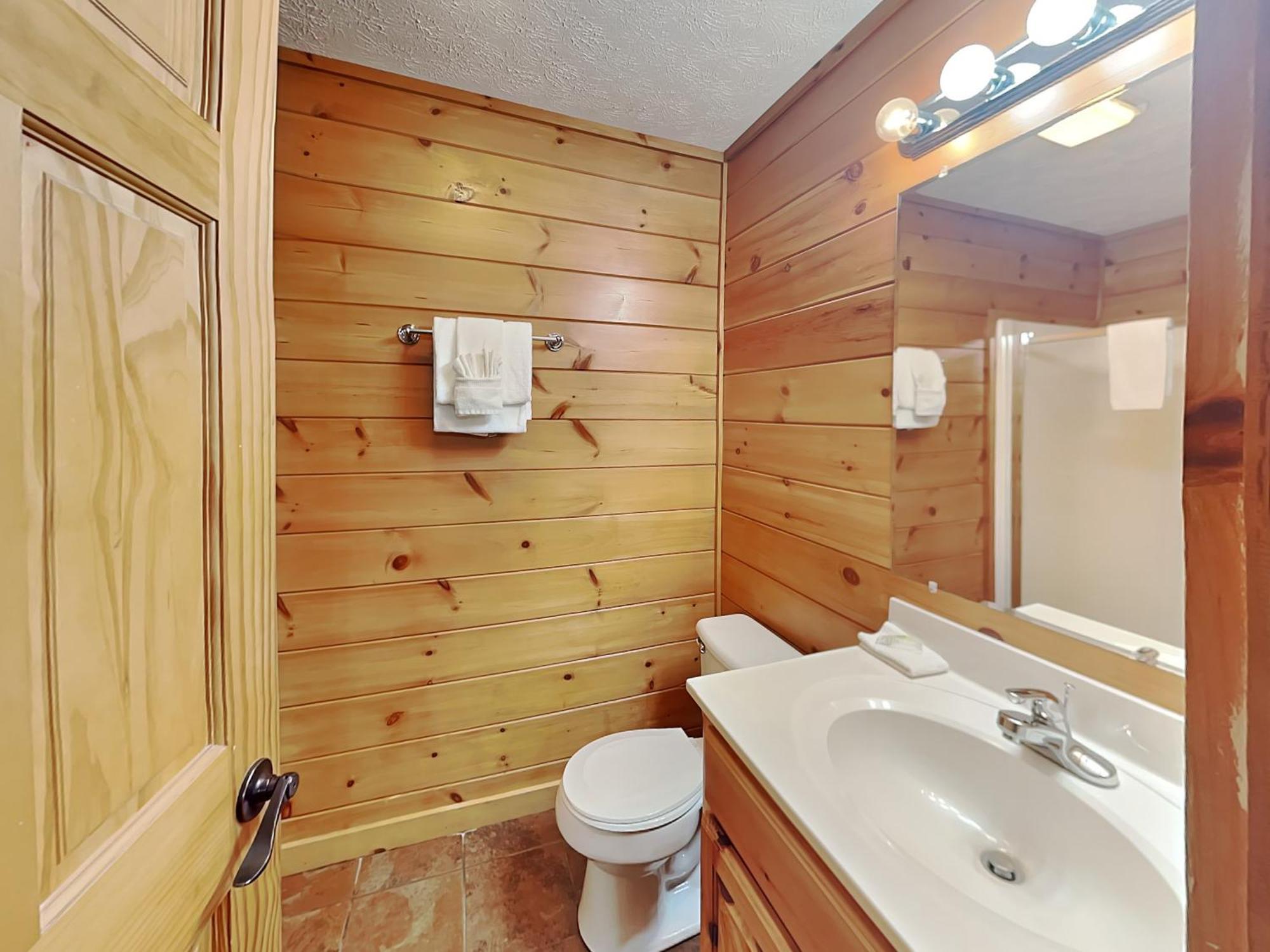 Above The Clouds, 4 Bedrooms, Pool Access, Private, Gaming, Sleeps 16 Гатлинбург Экстерьер фото
